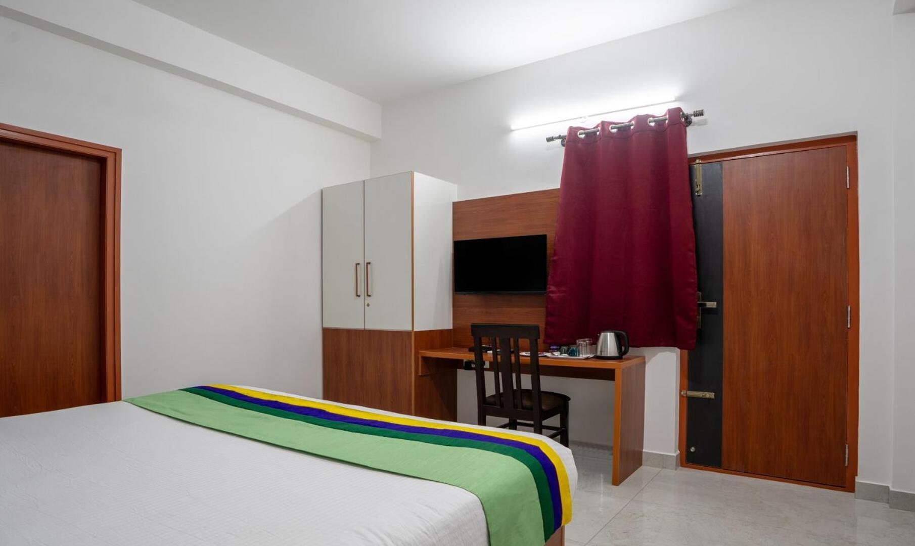 Hotel Royal Platinum Bangalore Eksteriør billede